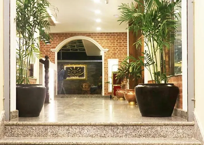 Hotel Tapas - Near Tribhuvan International Airport 4*
