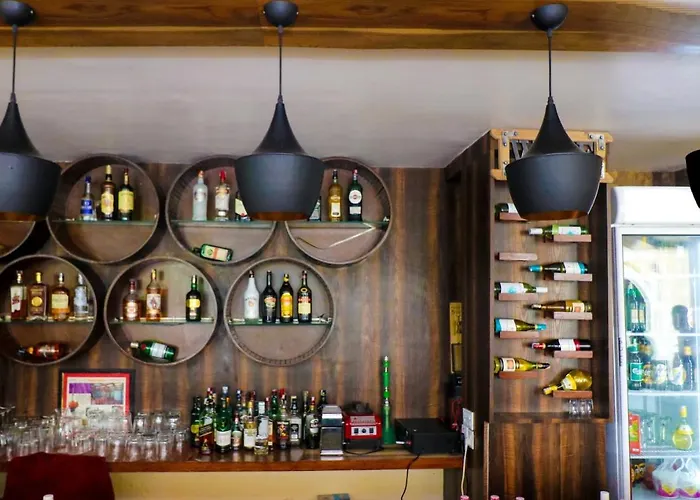 Tapas - Near Tribhuvan International Airport 4* Katmandou