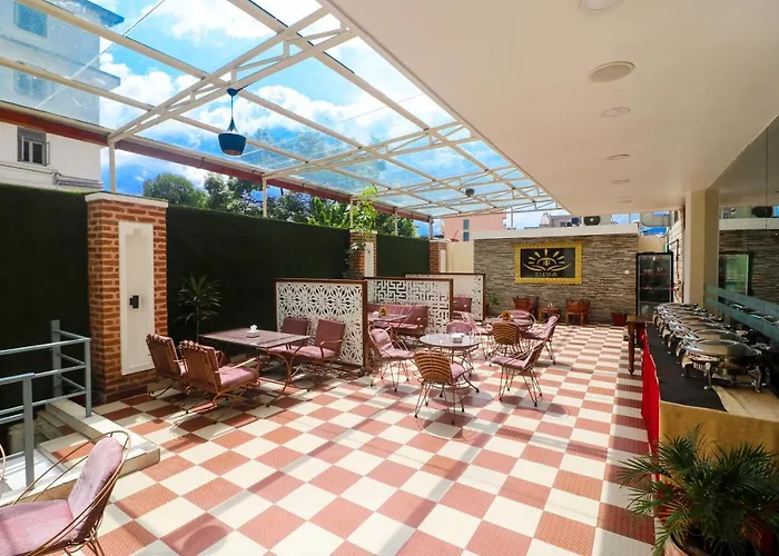 Hotel Tapas - Near Tribhuvan International Airport