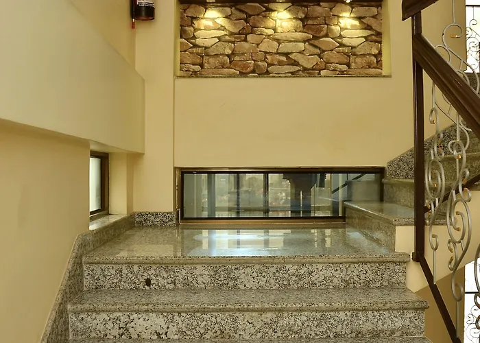 Hotel Tapas - Near Tribhuvan International Airport