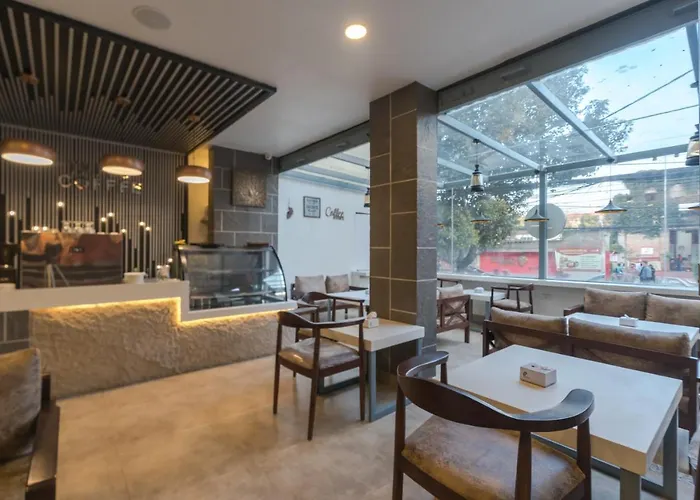 Hotel Tapas - Near Tribhuvan International Airport 4*